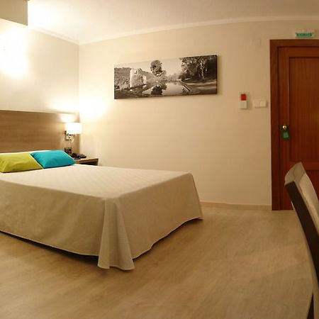 Hotel Avenida Plaza Alzira Exterior foto