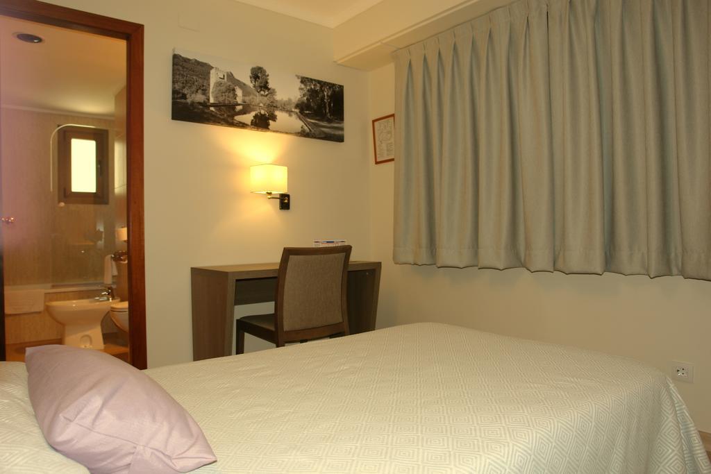 Hotel Avenida Plaza Alzira Cameră foto