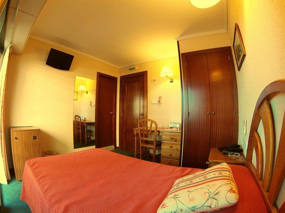 Hotel Avenida Plaza Alzira Exterior foto