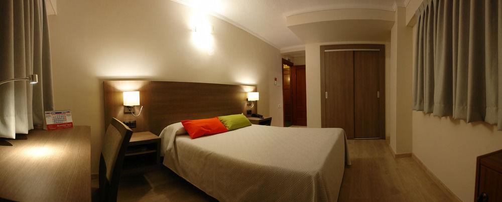Hotel Avenida Plaza Alzira Exterior foto