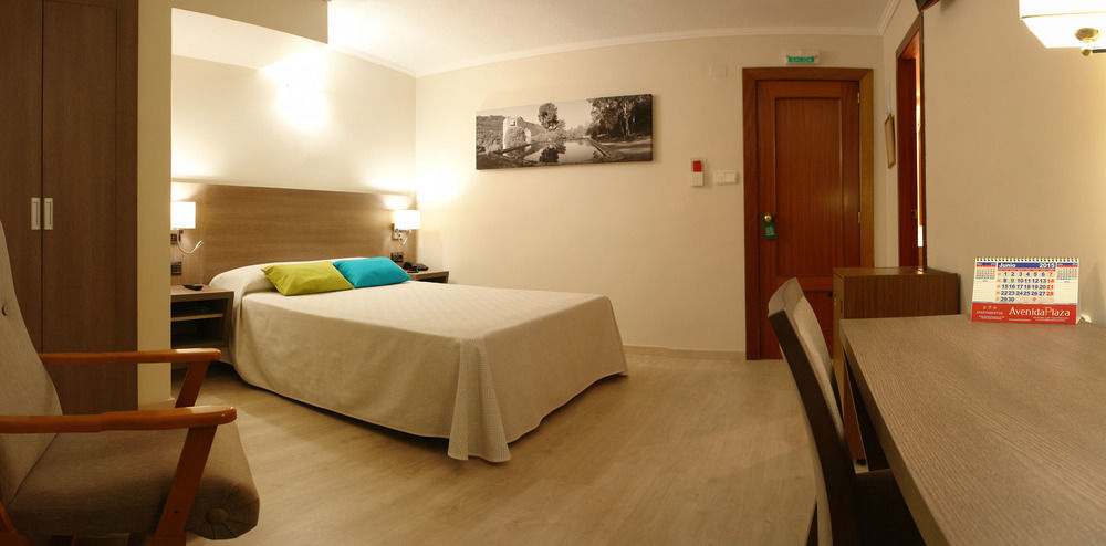 Hotel Avenida Plaza Alzira Exterior foto