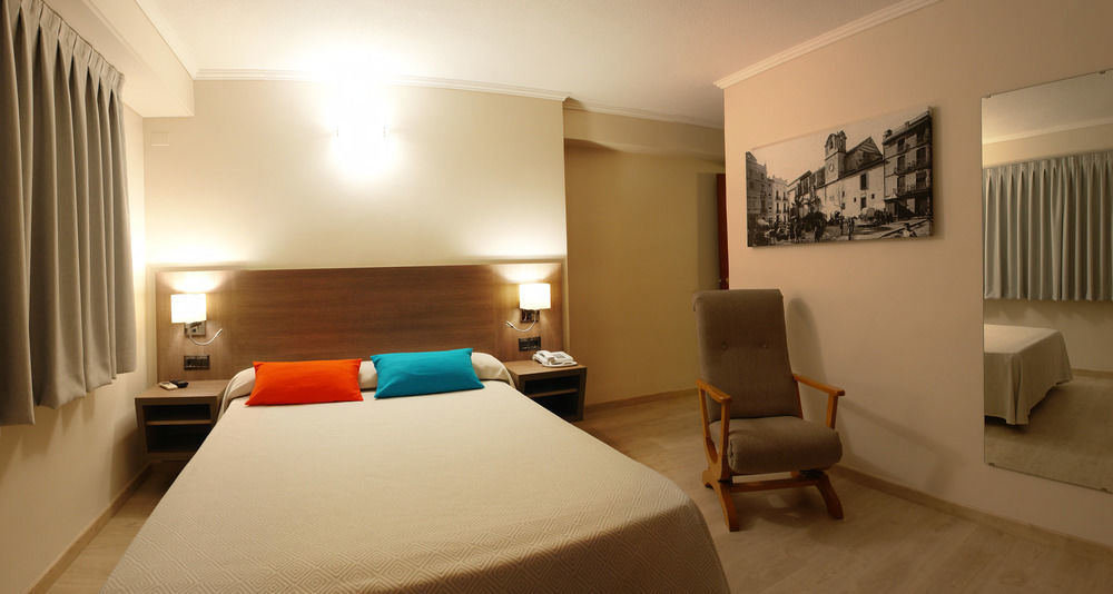 Hotel Avenida Plaza Alzira Exterior foto